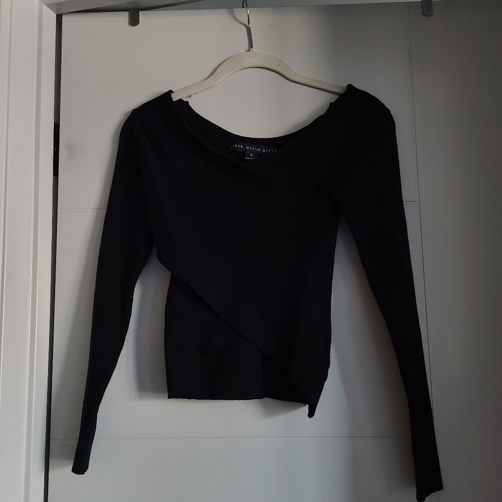 Hyve Wrap Long Sleeve